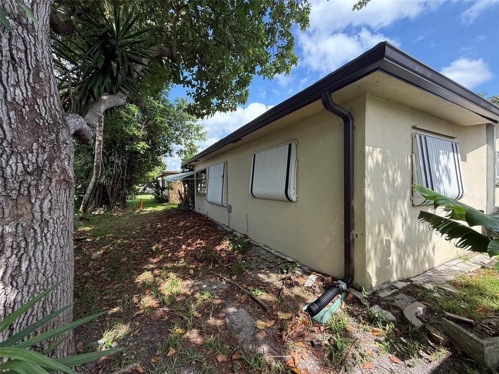 4314 Northwest 47th Court Tamarac, FL 33319 - Photo 4 of 17 Photo 4