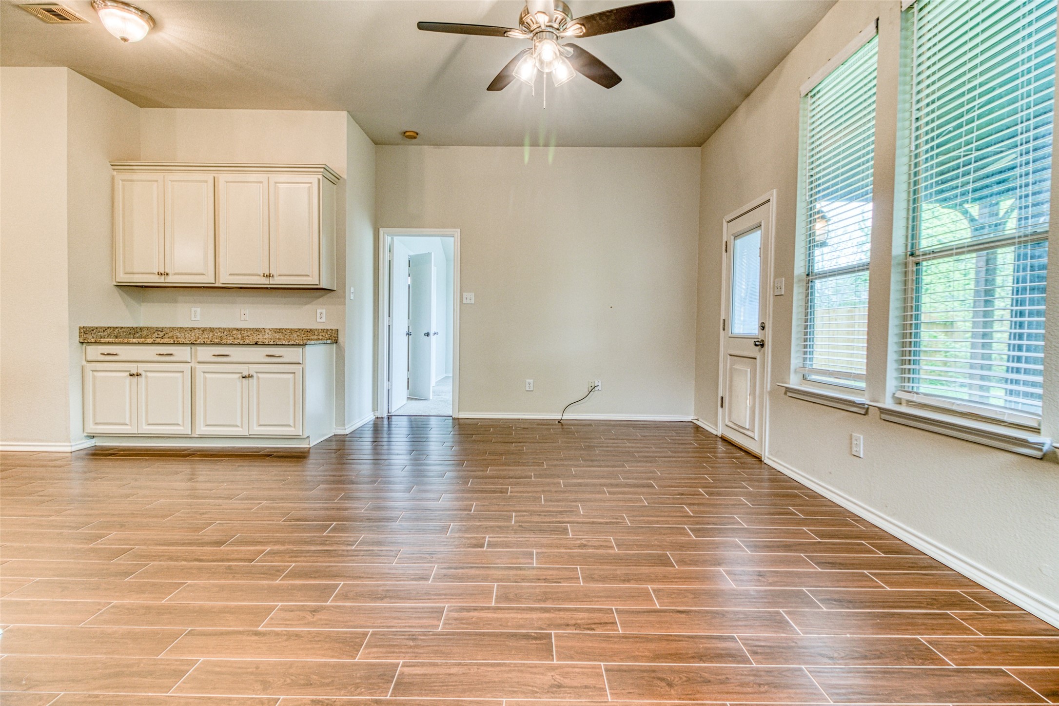 142 Anvil Rock Lane Richmond, TX 77469 - Photo 18 of 42