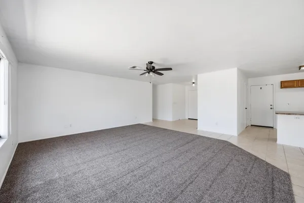 $2,300 | 3044 West Daley Lane, Phoenix, AZ 85027