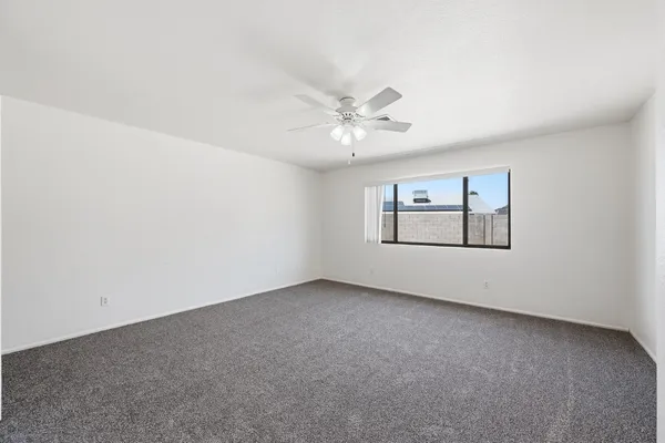 $2,300 | 3044 West Daley Lane, Phoenix, AZ 85027