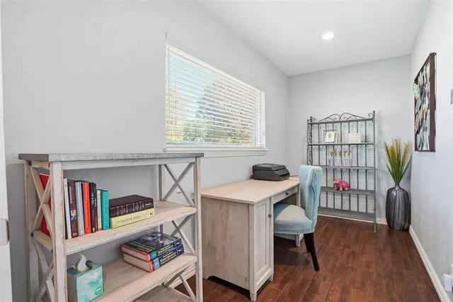 $353,000 | 5717 South Wells Circle, Westworth Village, TX 76114