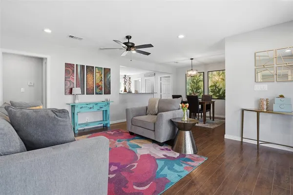 $349,000 | 5717 South Wells Circle, Westworth Village, TX 76114