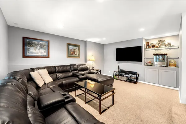 $540,000 | 8522 Pebble Drive Northeast, Rockford, MI 49341