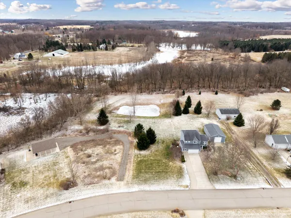 $540,000 | 8522 Pebble Drive Northeast, Rockford, MI 49341