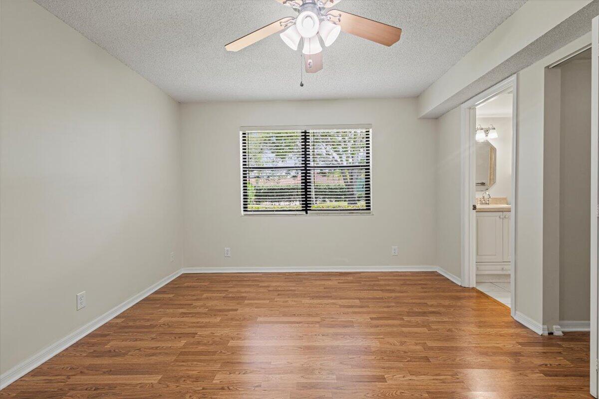 511 Southwest South River Drive, Unit 103 Stuart, FL 34997 - Photo 14 of 40 16-GG3A8200