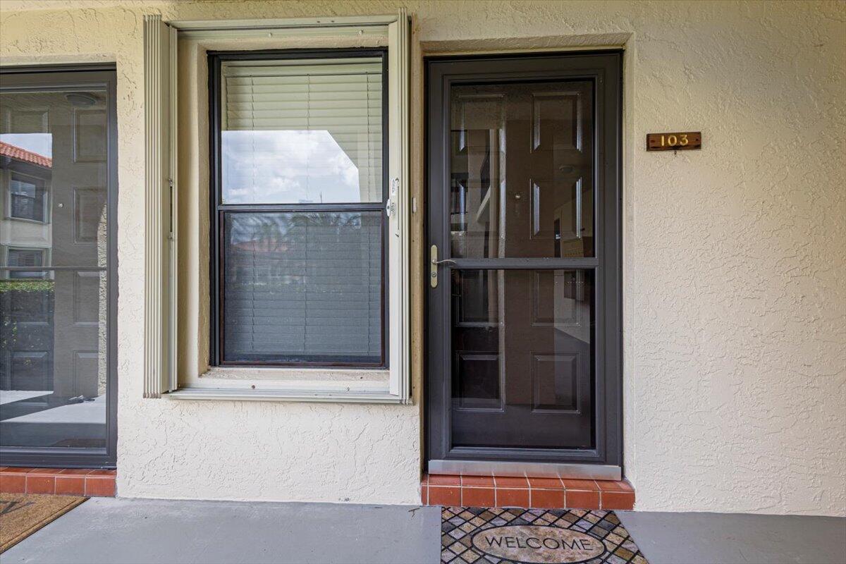 511 Southwest South River Drive, Unit 103 Stuart, FL 34997 - Photo 2 of 40 39-GG3A8270
