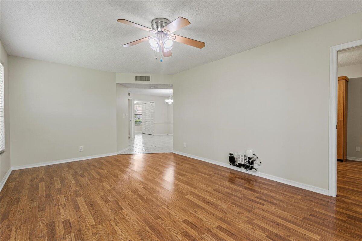 511 Southwest South River Drive, Unit 103 Stuart, FL 34997 - Photo 22 of 40 24-GG3A8224