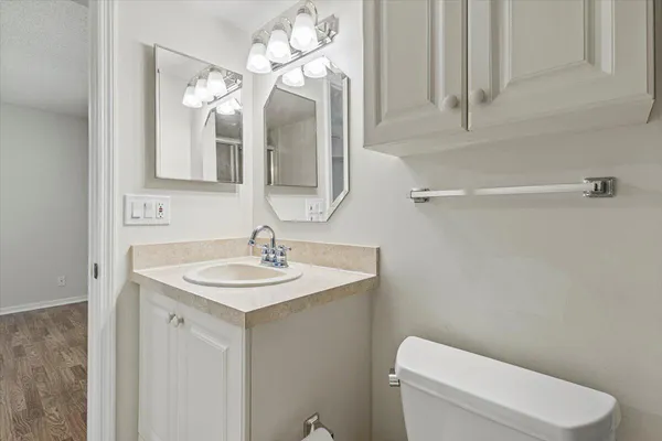 $219,900 | 511 Southwest South River Drive, Unit 103, Stuart, FL 34997