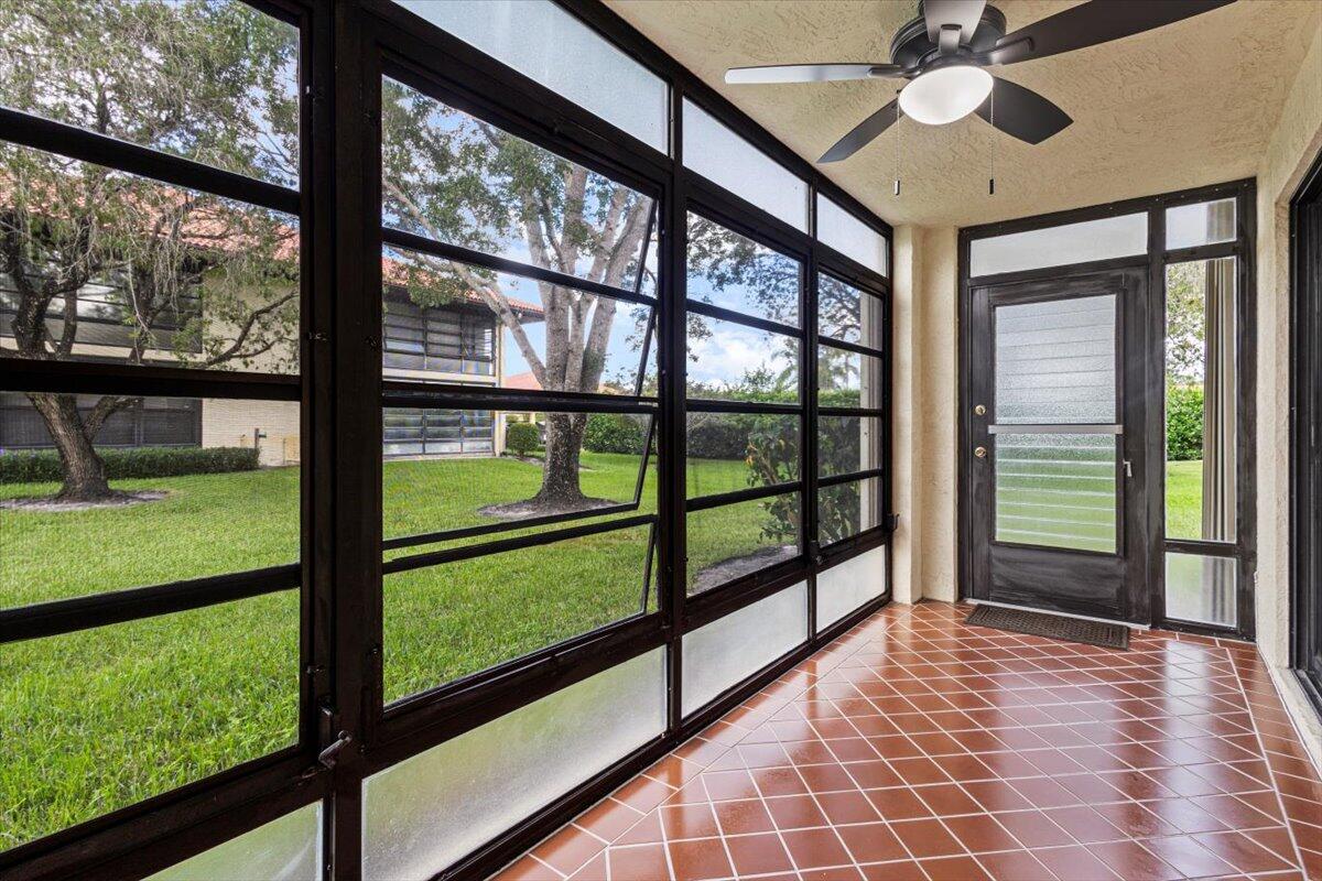 511 Southwest South River Drive, Unit 103 Stuart, FL 34997 - Photo 32 of 40 33-GG3A8251