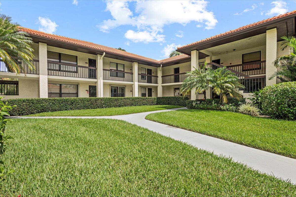 511 Southwest South River Drive, Unit 103 Stuart, FL 34997 - Photo 37 of 40 41-GG3A8278