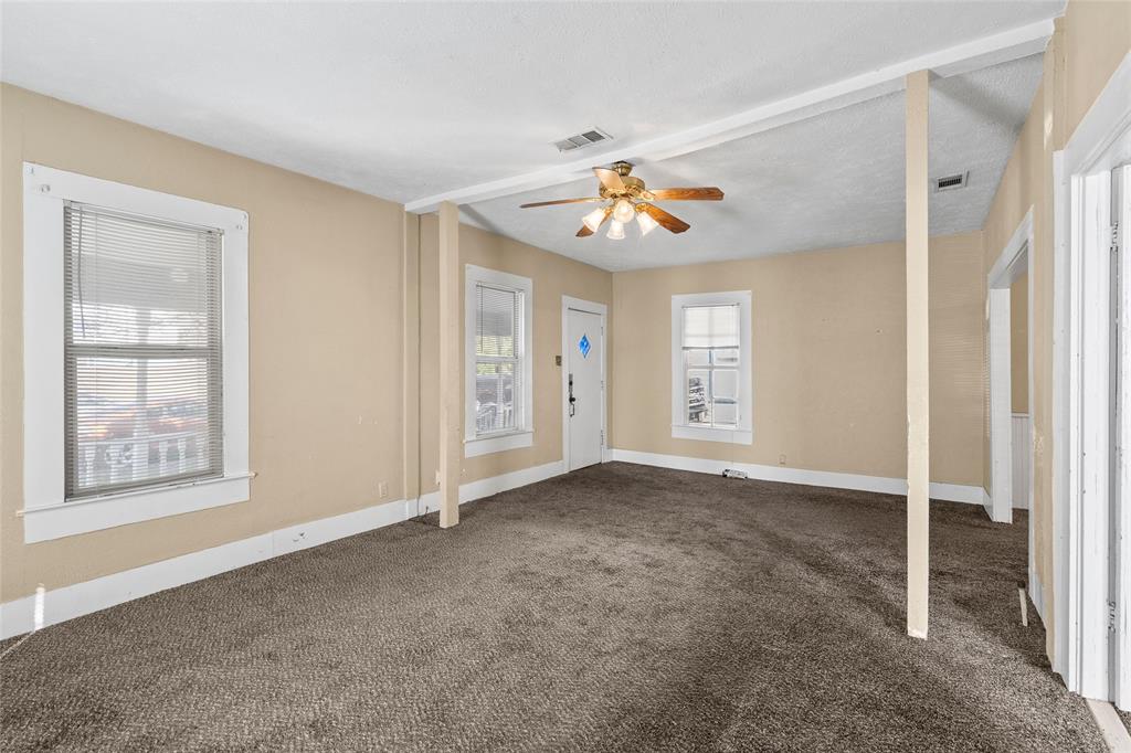 5611 Alton Avenue Dallas, TX 75214 - Photo 13 of 30