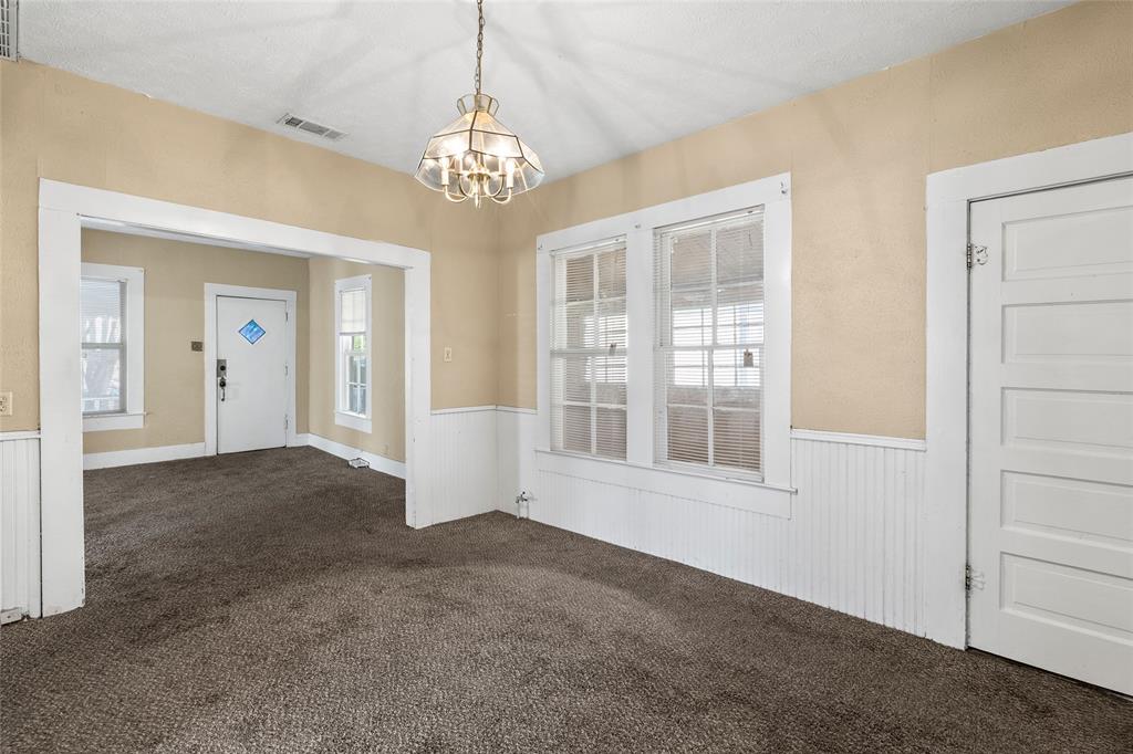 5611 Alton Avenue Dallas, TX 75214 - Photo 15 of 30