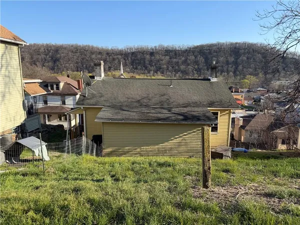 $130,000 | 525 Franklin Street, Freeport, PA 16229