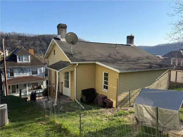 $130,000 | 525 Franklin Street, Freeport, PA 16229