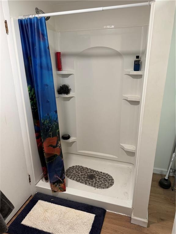525 Franklin Street Freeport, PA 16229 - Photo 7 of 25 a view of walk in closet