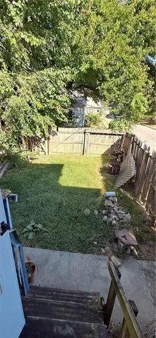 $1,300 | 2517 Olive Street, St. Joseph, MO 64507