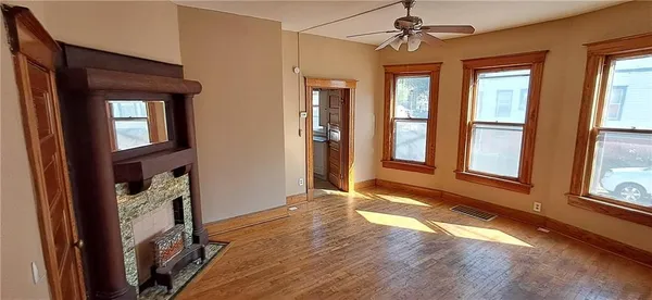 $1,300 | 2517 Olive Street, St. Joseph, MO 64507