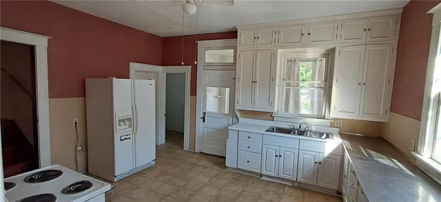 $1,300 | 2517 Olive Street, St. Joseph, MO 64507