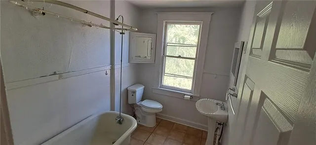 $1,300 | 2517 Olive Street, St. Joseph, MO 64507