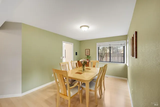 $965,000 | 504 Jenifer Court, Santa Rosa, CA 95404