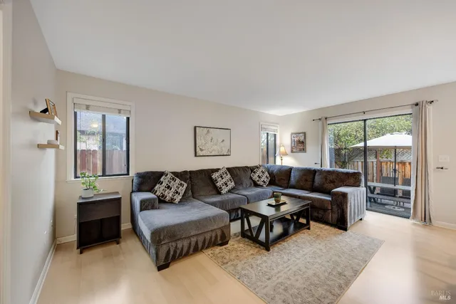 $965,000 | 504 Jenifer Court, Santa Rosa, CA 95404