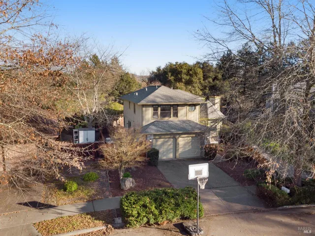 $965,000 | 504 Jenifer Court, Santa Rosa, CA 95404