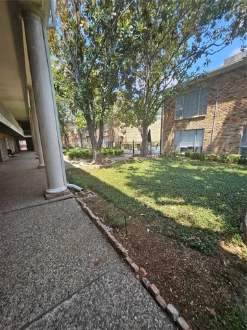 $995 | 2101 Fountain View Drive, Unit 4 6, Houston, TX 77057