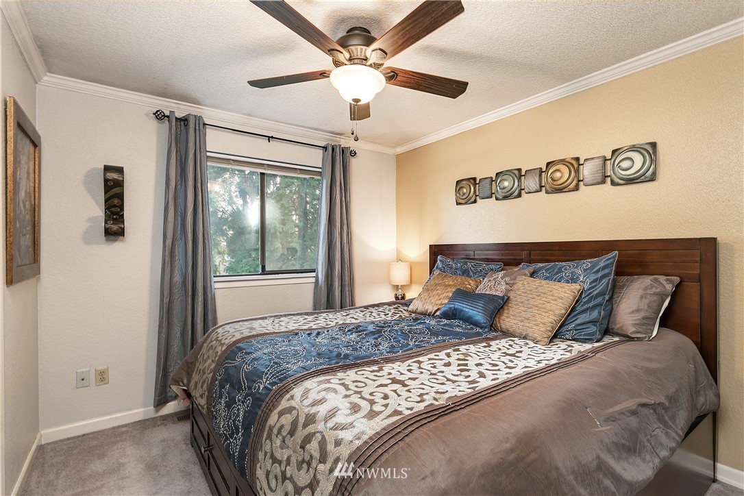 2218 171st Place Southeast Bothell, WA 98012 - Photo 11 of 25 Gallery Image 11
