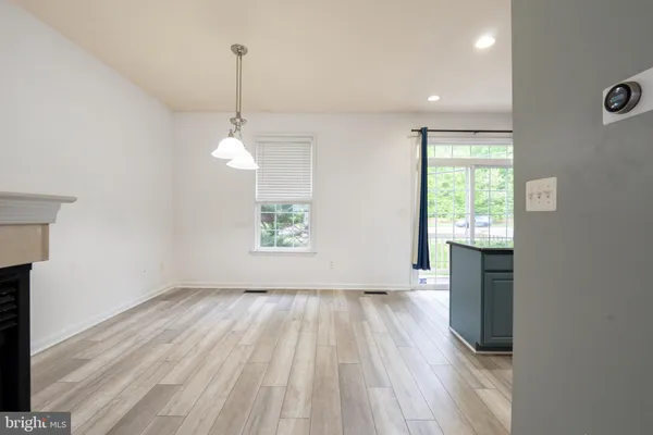 $3,250 | 8735 Mill Towns Court, Alexandria, VA 22309