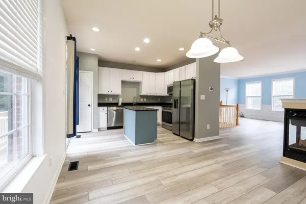 $3,250 | 8735 Mill Towns Court, Alexandria, VA 22309