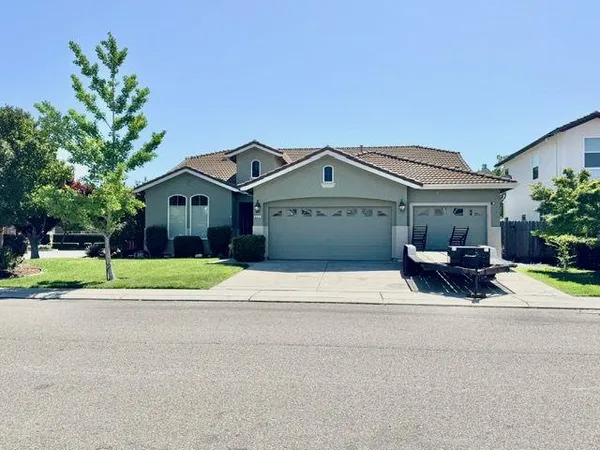 $599,000 | 2830 Sierra Gold Way, Riverbank, CA 95367