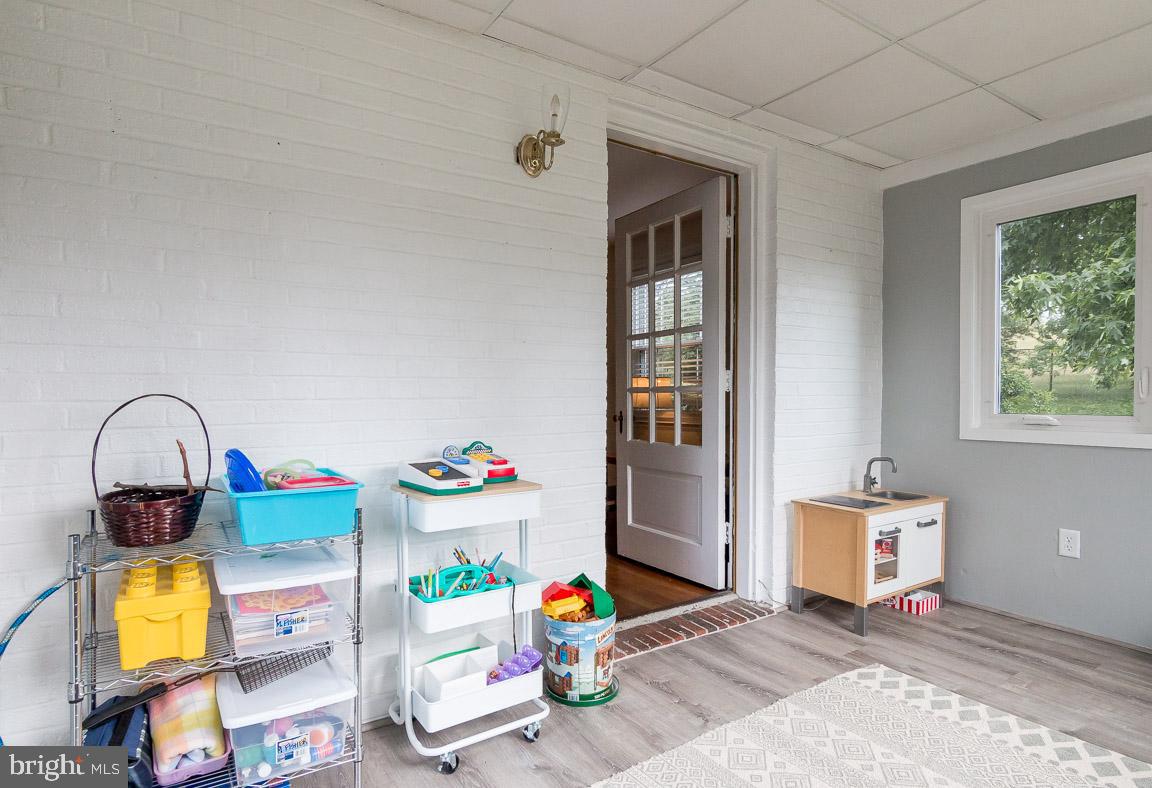416 Hillen Road Baltimore, MD 21286 - Photo 11 of 47 Access from living room to deck