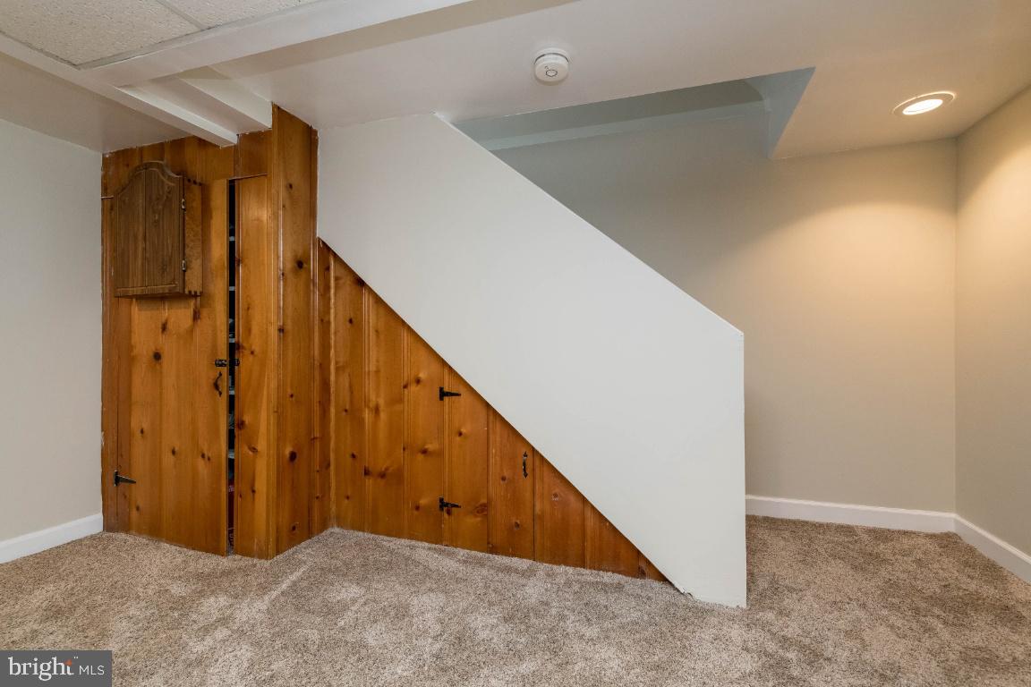 416 Hillen Road Baltimore, MD 21286 - Photo 34 of 47 Freshly painted neutral decor
