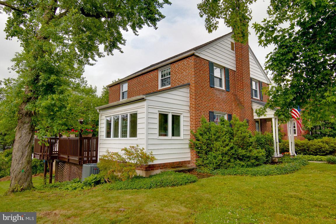 416 Hillen Road Baltimore, MD 21286 - Photo 40 of 47 Outside photo of west side of house/ sunroom