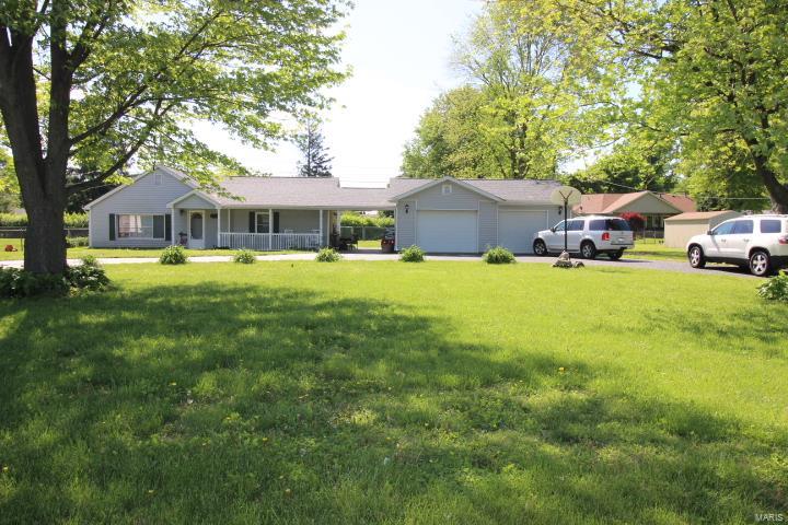 4784 Nameoki Road Granite City, IL 62040 - Photo 1 of 10 Gallery Image 1