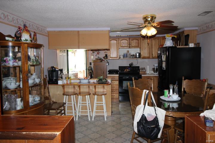 4784 Nameoki Road Granite City, IL 62040 - Photo 3 of 10 Gallery Image 3