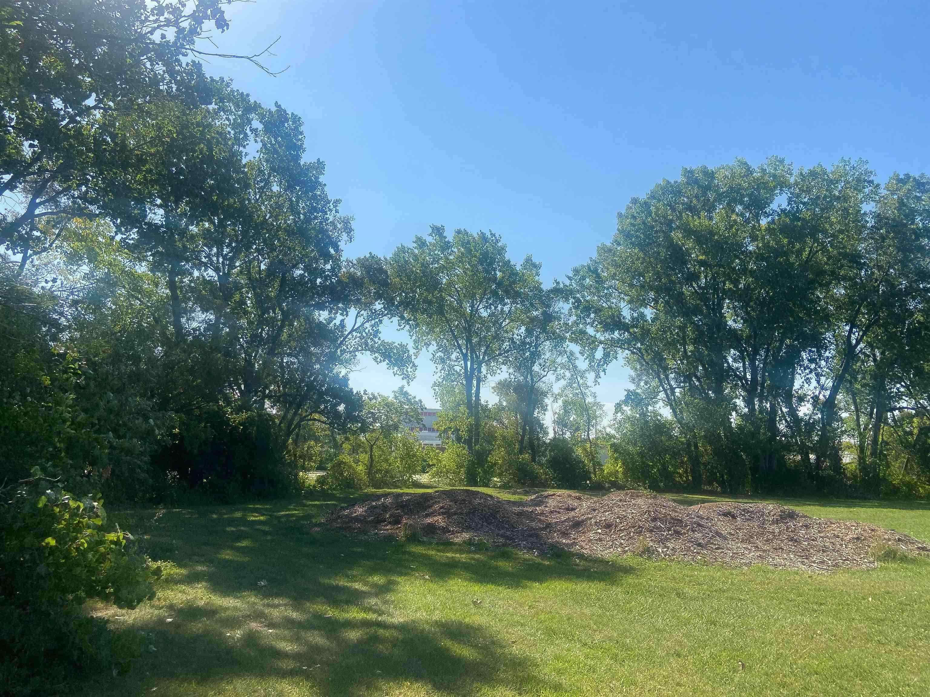 Josslyn Street, Unit 2 Oshkosh, WI 54902 - Photo 7 of 12