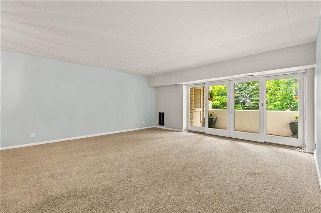 55 Highland Road, Unit 205 Bethel Park, PA 15102 - Photo 9 of 34