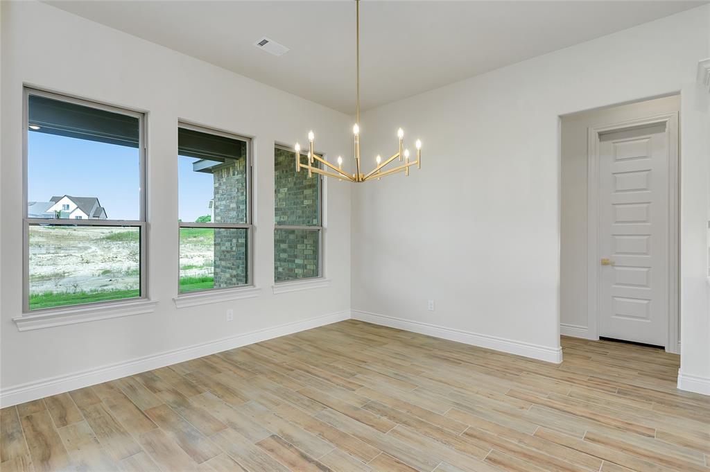 412 Collum View Azle, TX 76020 - Photo 8 of 29 a view of livingroom and window