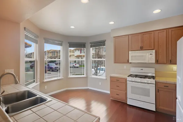 $578,000 | 2438 Sheldon Drive, Fairfield, CA 94533