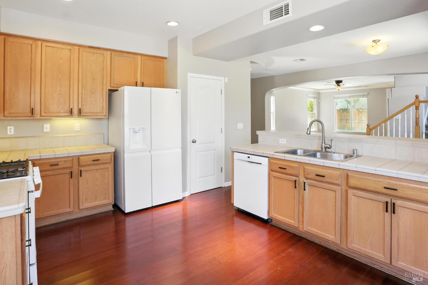 2438 Sheldon Drive Fairfield, CA 94533 - Photo 13 of 56