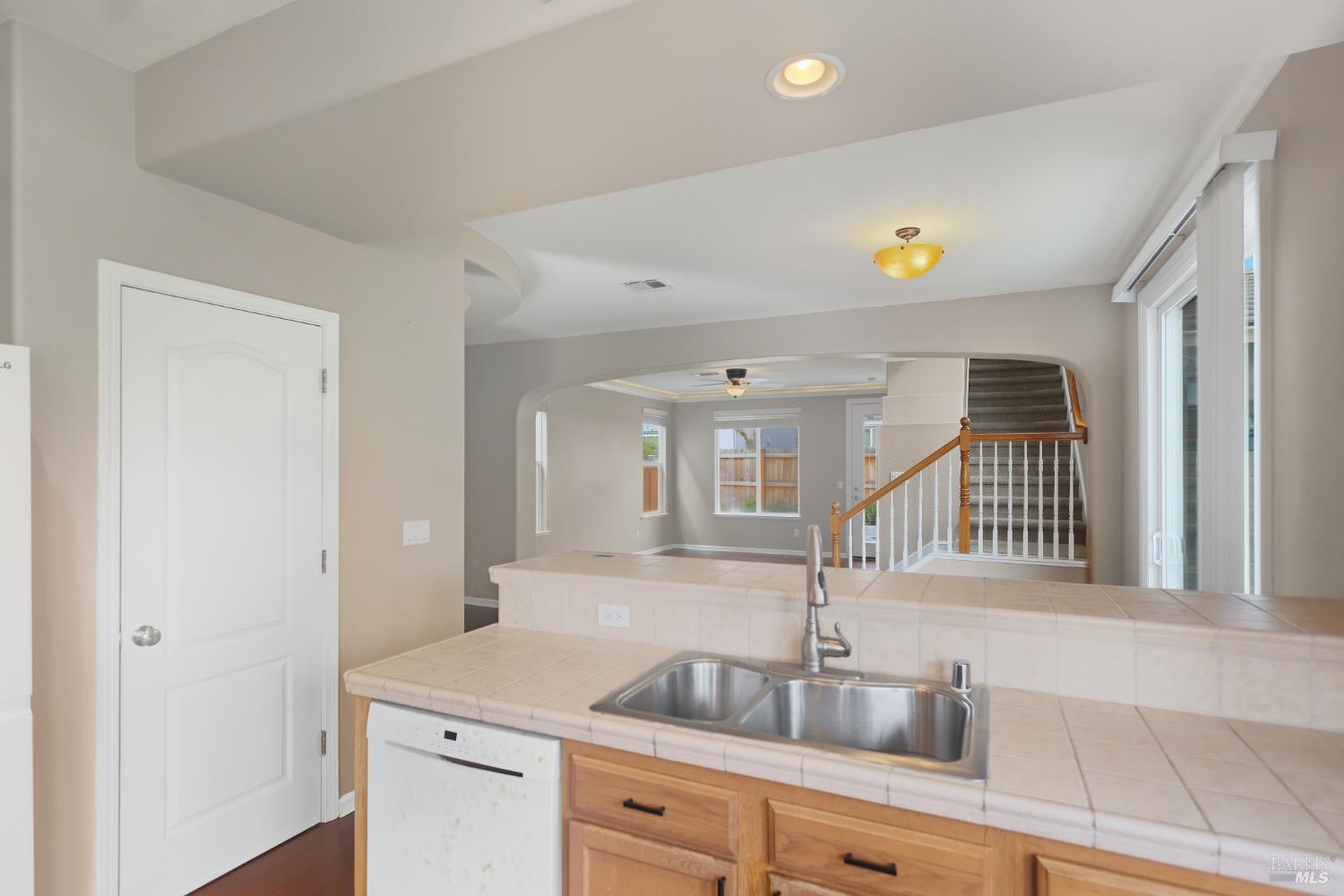 2438 Sheldon Drive Fairfield, CA 94533 - Photo 15 of 56