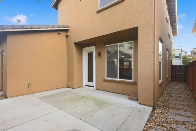 $589,900 | 2438 Sheldon Drive, Fairfield, CA 94533