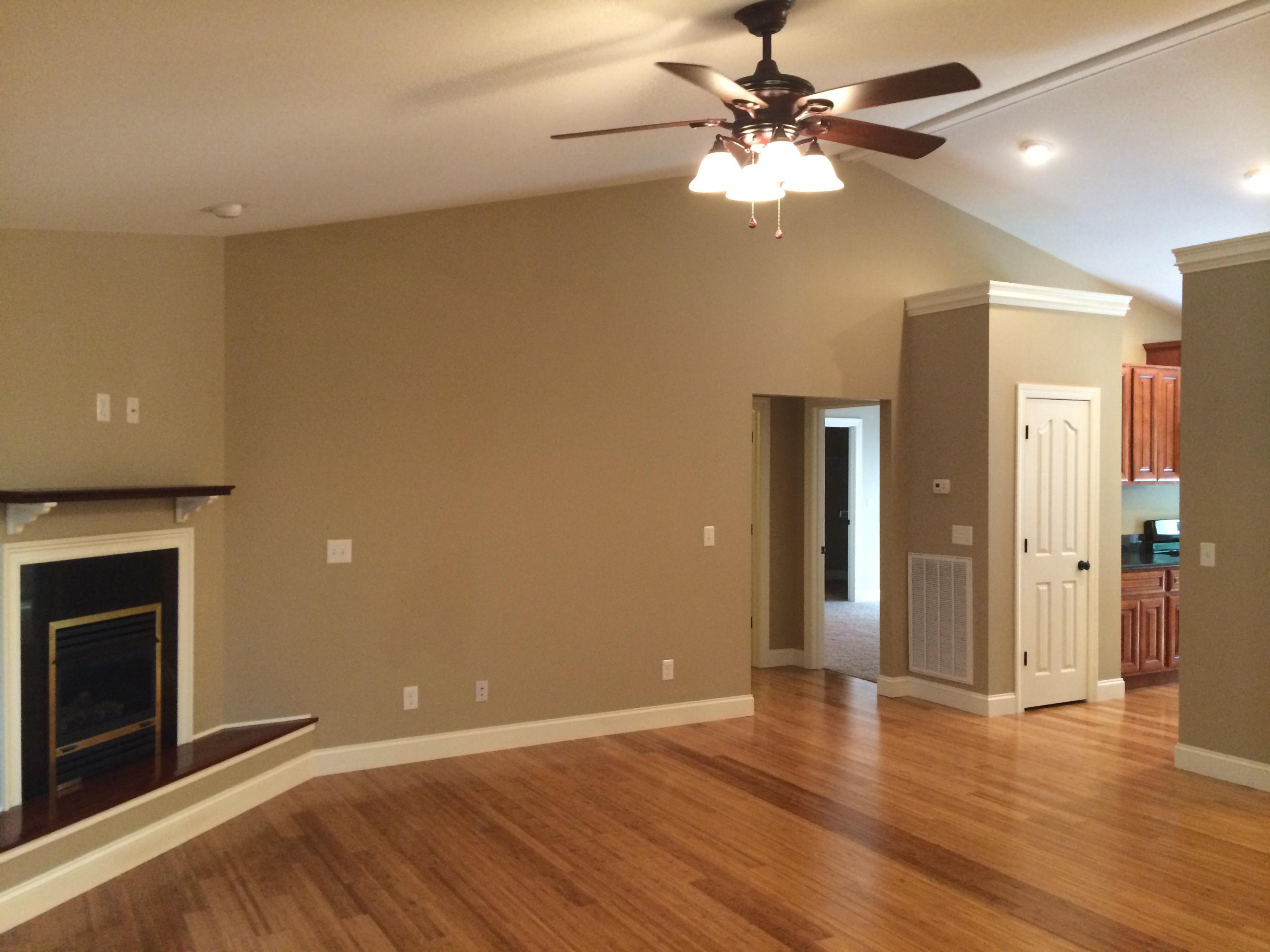 1038 Flathead Road Crossville, TN 38572 - Photo 14 of 27 Beautiful Hardwood Floors