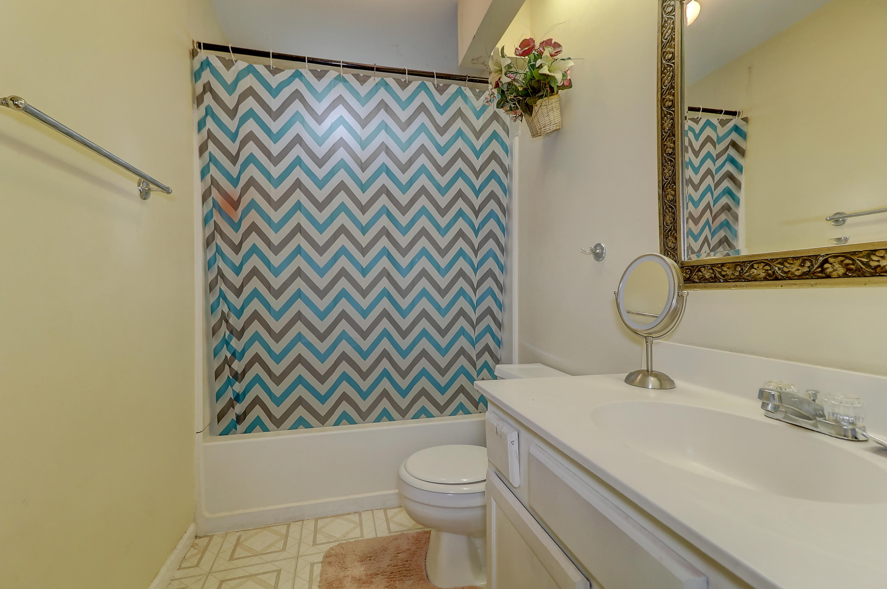 474 Indigo Road Goose Creek, SC 29445 - Photo 16 of 21 Guest Bath