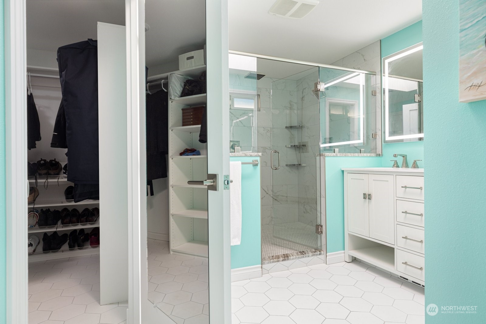 1450 Southwest Islander Lane Oak Harbor, WA 98277 - Photo 22 of 40 a bathroom with a shower and a sink