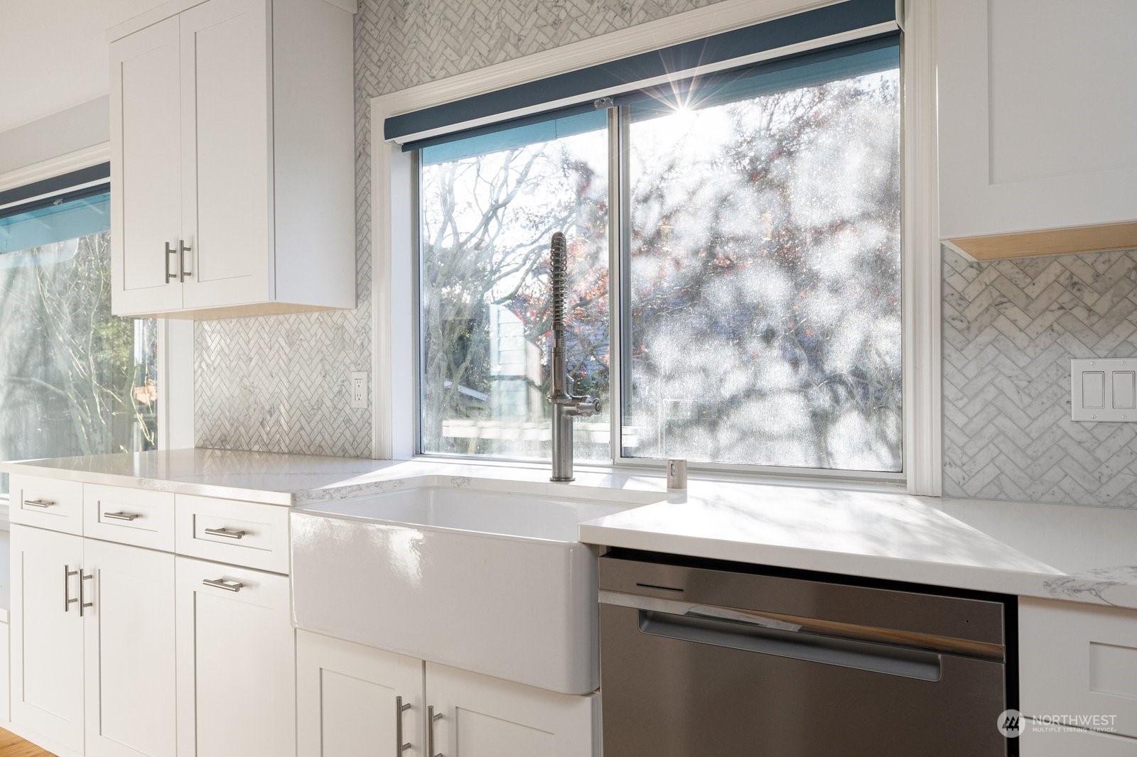 1450 Southwest Islander Lane Oak Harbor, WA 98277 - Photo 10 of 40 a sink with a window and a sink