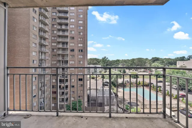 $159,000 | 1836 Metzerott Road, Unit 805, Adelphi, MD 20783