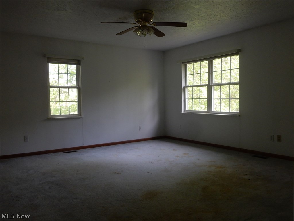 5512 White Road Geneva, OH 44041 - Photo 28 of 35 Gallery Image 28