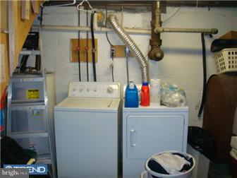 1192 Woodlane Road Eastampton, NJ 08060 - Photo 11 of 12 Laundry Room